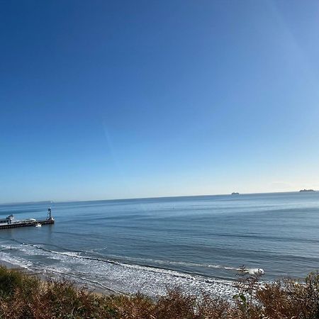 Bournemouth Beachfront Retreat 3 Bedroom 3 Bathroom Seaside B&B With Free Parking Екстериор снимка