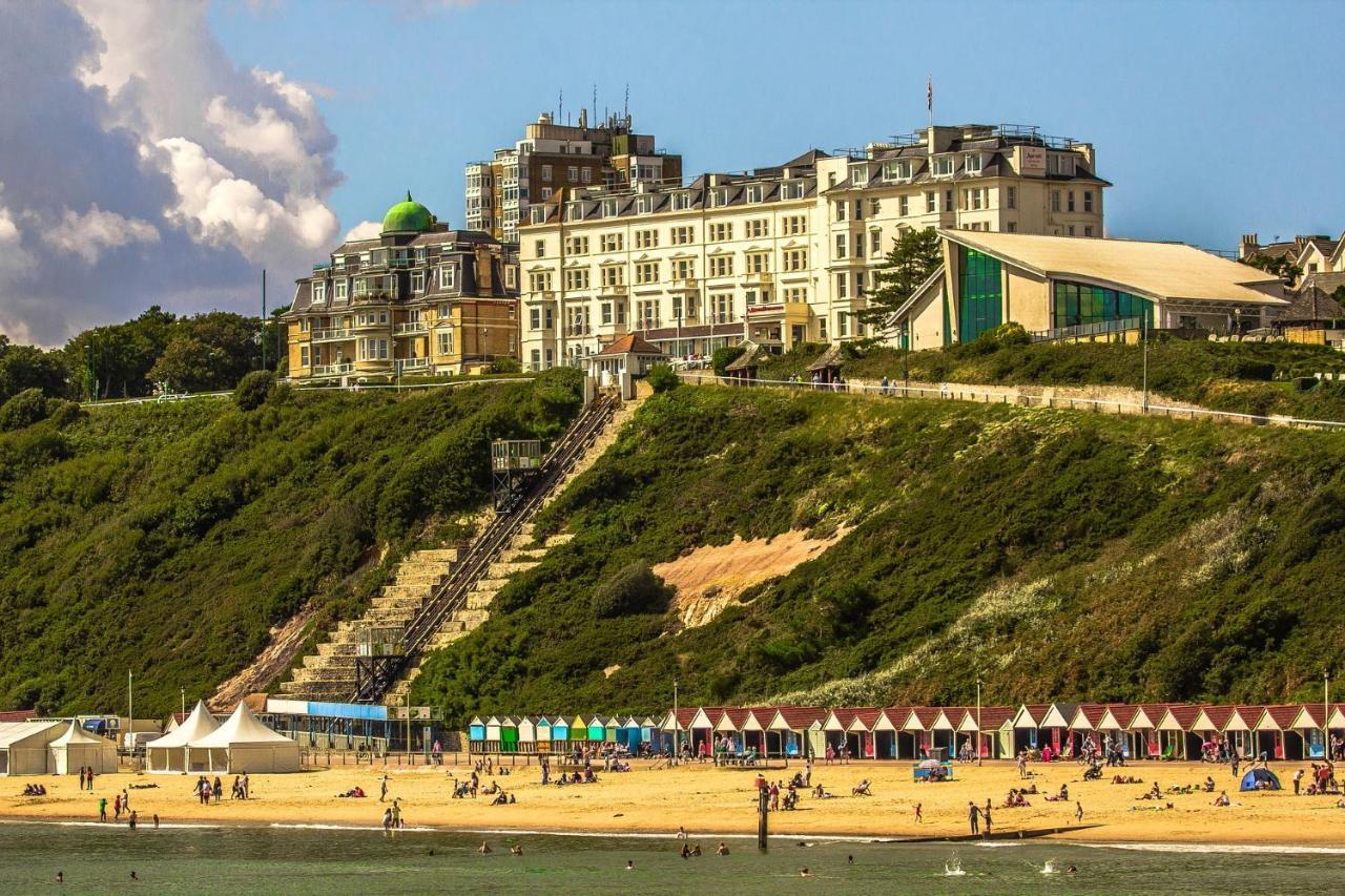 Bournemouth Beachfront Retreat 3 Bedroom 3 Bathroom Seaside B&B With Free Parking Екстериор снимка