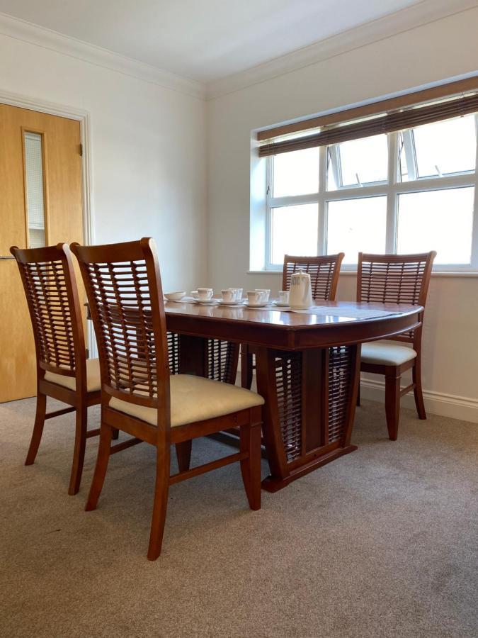 Bournemouth Beachfront Retreat 3 Bedroom 3 Bathroom Seaside B&B With Free Parking Екстериор снимка
