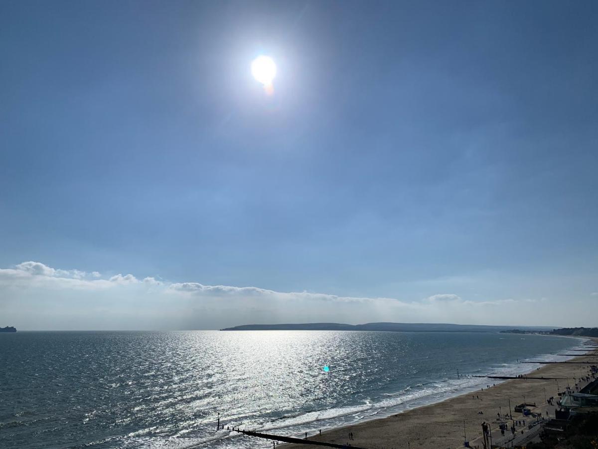 Bournemouth Beachfront Retreat 3 Bedroom 3 Bathroom Seaside B&B With Free Parking Екстериор снимка