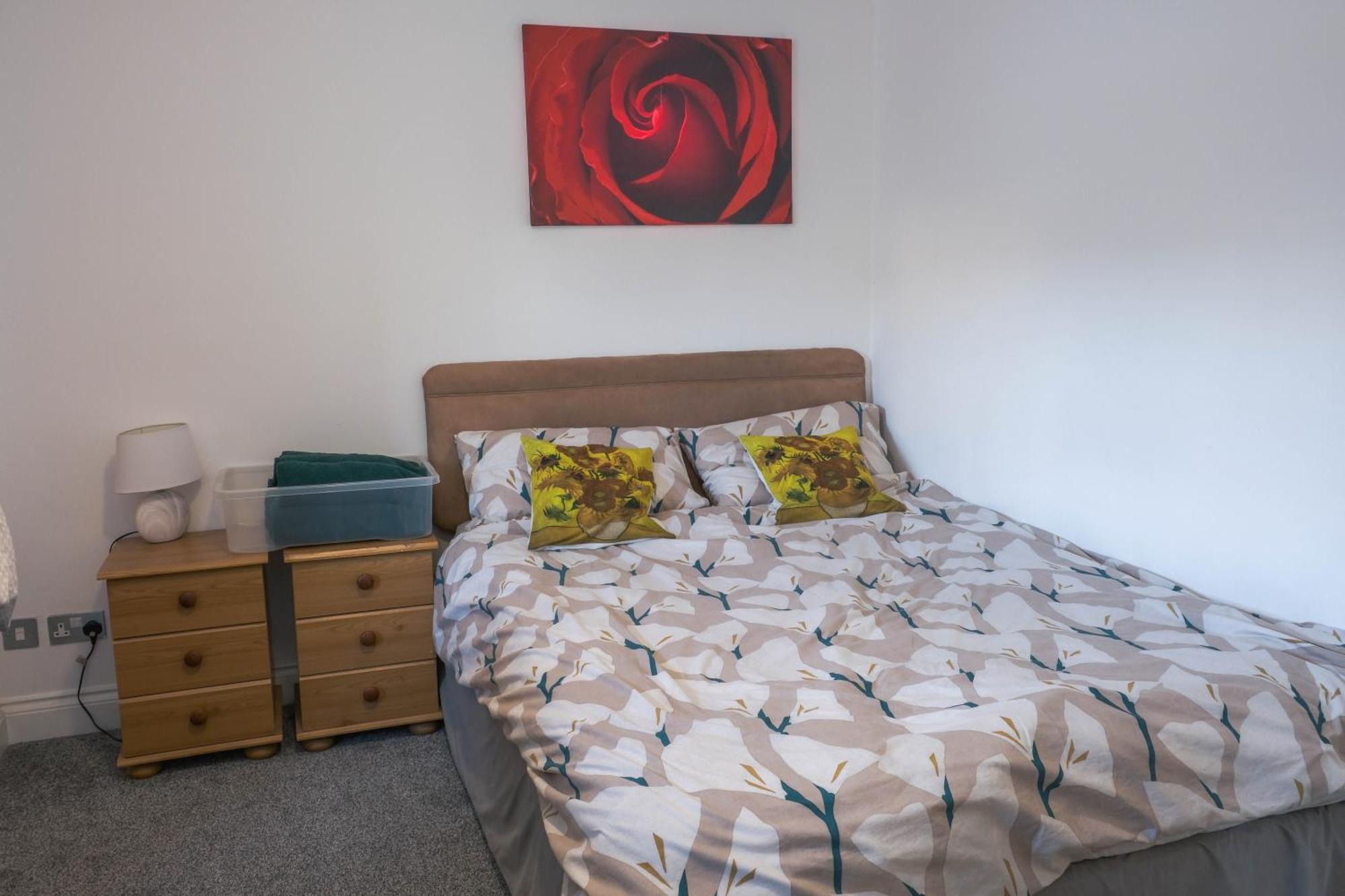 Bournemouth Beachfront Retreat 3 Bedroom 3 Bathroom Seaside B&B With Free Parking Екстериор снимка